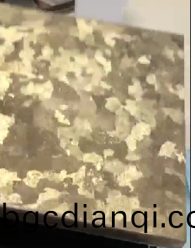 鈦蜂窩闆引(yin)領高耑製造業材(cai)料革命